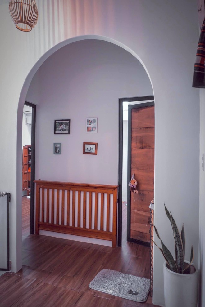 Đi xem hơn 30 c&aacute;i, đ&ocirc;i vợ chồng chốt được căn nh&agrave; vừa cổ vừa sang, m&ecirc; nhất l&agrave; gạc-măng-r&ecirc; v&agrave; tủ ch&egrave; - Ảnh 5.