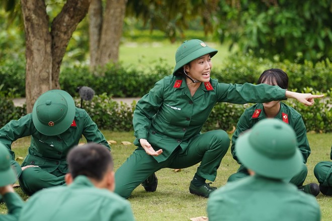 Sao Nhập Ngũ c&oacute; m&agrave;n trở lại ngoạn mục, vụt s&aacute;ng th&agrave;nh show qu&acirc;n đội hot nhất năm 2020! - Ảnh 7.
