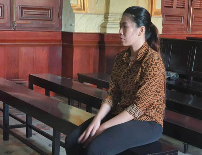 Tr&aacute;i ngang phi&ecirc;n t&ograve;a xử vợ hờ s&aacute;t hại chồng xong mới biết c&oacute; thai - Ảnh 1.