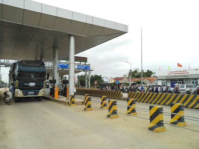 Kh&aacute;nh H&ograve;a: Bắt đối tượng đ&acirc;m nh&acirc;n vi&ecirc;n Trạm thu ph&iacute; BOT Ninh Xu&acirc;n - Ảnh 2.