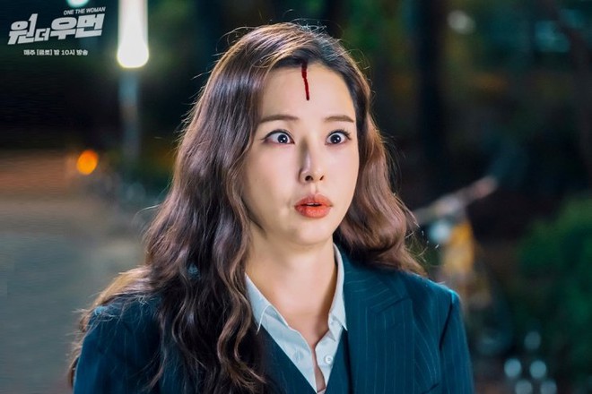 Rating Hometown Cha-Cha-Cha và One The Woman cạnh tranh gay gắt, bom xịt đài jTBC sắp chạm đáy tới nơi - Ảnh 1.