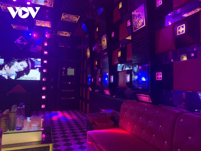 Bất chấp lệnh cấm, nhiều qu&aacute;n karaoke tại Lạng Sơn vẫn hoạt động &ldquo;chui&rdquo;  - Ảnh 1.