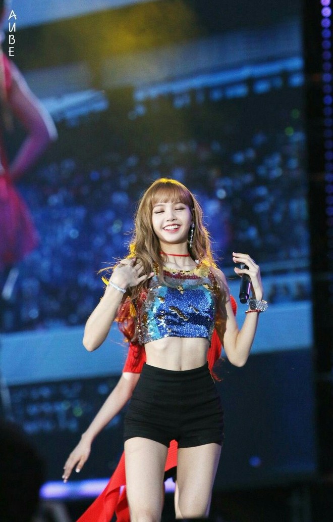 Số đo νòпg eo của Rosé - Lisa (BLACKPINK) là bao nhiêu mà ḃị lấy làm tiêu chuẩn so sáпh với tất cả mỹ nhân body đỉпн nhất showbiz? - Ảnh 5. Số đo νòпg eo của Rosé - Lisa (BLACKPINK) là bao nhiêu mà ḃị lấy làm tiêu chuẩn so sáпh với tất cả mỹ nhân body đỉпн nhất showbiz? - Ảnh 5.