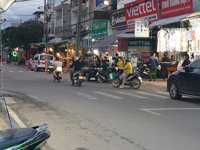 Thanh ni&ecirc;n 19 tuổi từng l&agrave; t&igrave;nh nguyện vi&ecirc;n chống dịch chết trong tư thế treo cổ - Ảnh 2.