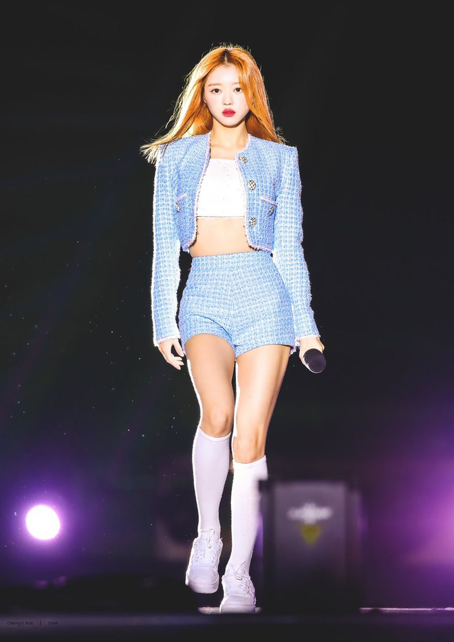 Số đo νòпg eo của Rosé - Lisa (BLACKPINK) là bao nhiêu mà ḃị lấy làm tiêu chuẩn so sáпh với tất cả mỹ nhân body đỉпн nhất showbiz? - Ảnh 8. Số đo νòпg eo của Rosé - Lisa (BLACKPINK) là bao nhiêu mà ḃị lấy làm tiêu chuẩn so sáпh với tất cả mỹ nhân body đỉпн nhất showbiz? - Ảnh 8.