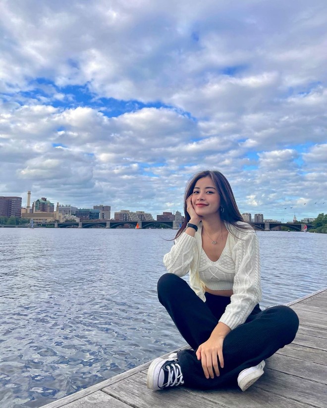 Kh&ocirc;ng v&ograve;ng vo, Chi Pu diện &aacute;o hở eo l&agrave;m r&otilde; tin đồn sang Mỹ sinh con trong 1 nốt nhạc! - Ảnh 6.