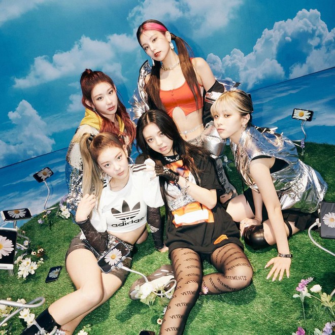 Nhạc số rớt thê thảm nhưng ITZY bán album vào hàng khủng Kpop, thua mỗi 3 cái tên còn vượt mặt cả Red Velvet - Ảnh 8.