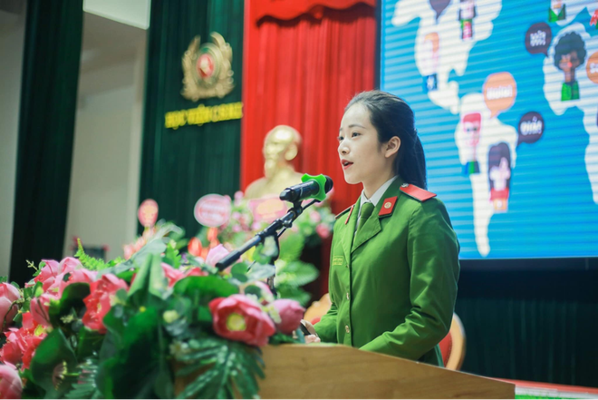 Hot girl thủ khoa đầu ra Học viện Cảnh sát: 7.5 IELTS, điểm tốt nghiệp gần ngưỡng tuyệt đối, tiết lộ môn học nghe tên thôi đã phát sợ - Ảnh 1. Hot girl thủ khoa đầu ra Học viện Cảnh sát: 7.5 IELTS, điểm tốt nghiệp gần ngưỡng tuyệt đối, tiết lộ môn học nghe tên thôi đã phát sợ - Ảnh 1.