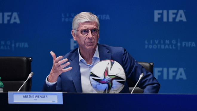 FIFA mời HLV Park Hang Seo họp để b&agrave;n về tương lai của b&oacute;ng đ&aacute; thế giới - Ảnh 1.