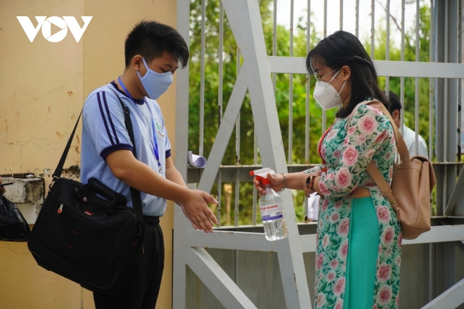 Học sinh tại xã đảo Thạnh An (TP.HCM) hào hứng trở lại trường học - Ảnh 4.