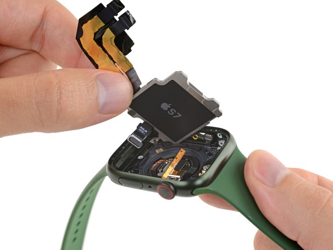 Mổ bụng Apple Watch Series 7 - Ảnh 1.