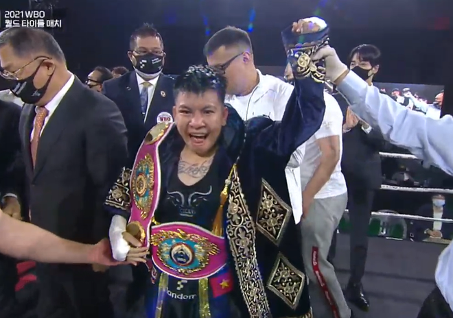 Chấn động: Nữ hoàng Nguyễn Thị Thu Nhi đánh bại nữ tay đấm số 1 thế giới, giành về chiếc đai lịch sử cho boxing Việt Nam - Ảnh 3.