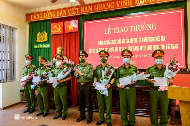 Khen thưởng Ban chuyên án vụ truy bắt kẻ sát hại 3 người thân tại Bắc Giang - Ảnh 2.