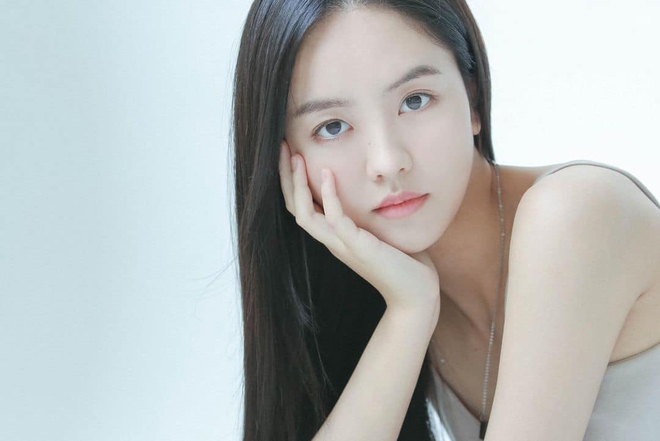 Đọ sắc so tài 3 em gái quốc dân phim Hàn: Kim Yoo Jung dính lời nguyền flop, Kim So Hyun diễn xuất bao đỉnh - Ảnh 6.