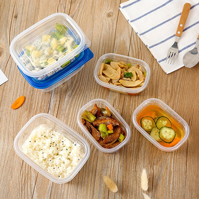 Mang cơm tới văn ph&ograve;ng để ăn trưa, ai cũng dễ mắc phải sai lầm nghi&ecirc;m trọng n&agrave;y khiến bữa ăn nhiễm chất độc ngấm dần v&agrave;o cơ thể - Ảnh 3.