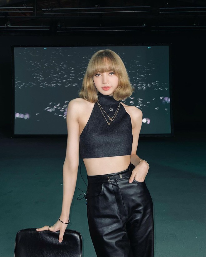 Fan BLACKPINK ăn trọn cú lừa: Lisa sang Pháp không phải dự show thời trang mà đi quay MV với DJ Snake? - Ảnh 5.