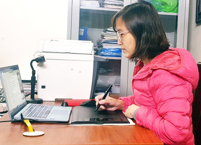 203 gi&aacute;o vi&ecirc;n, học sinh nhiễm Covid-19, kế hoạch cho học sinh lớp 12 tới trường phải hủy - Ảnh 1.