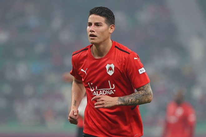 Trai đẹp James Rodriguez giận t&iacute;m mặt, vừa chịu đ&ograve;n đau vừa bị đuổi khỏi s&acirc;n sau quyết định ối giời ơi của trọng t&agrave;i - Ảnh 2.