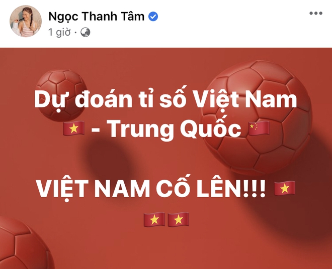 Đ&uacute;ng nửa đ&ecirc;m, Kỳ Duy&ecirc;n v&agrave; d&agrave;n sao Vbiz hừng hực kh&iacute; thế tiếp lửa cho tuyển Việt Nam trận gặp Trung Quốc - Ảnh 11.