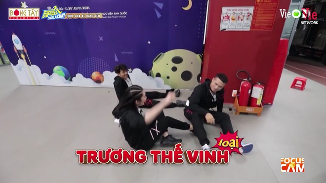 Hình như Running Man cố tình ship Trương Thế Vinh - Thúy Ngân bằng game ẵm bồng cực tình thế này đây? - Ảnh 12.