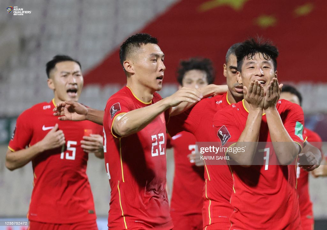Fan Trung Quốc thấy xấu hổ khi thầy trò Li Tie thắng hiểm, khen Việt Nam ngày càng hay - Ảnh 2.