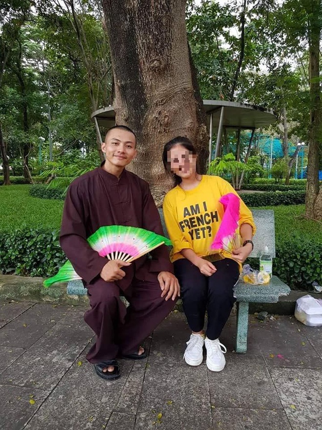 Vụ tu sĩ Tịnh thất Bồng Lai bị tố gạ gẫm, dụ dỗ: Nữ TikToker bất ngờ l&ecirc;n tiếng giải oan - Ảnh 2.