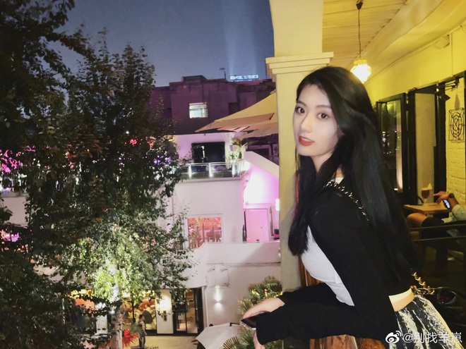 Đối thủ của Kim Duy&ecirc;n tại Miss Universe: Hoa hậu Ho&agrave;n vũ Trung cao 1m79, nhan sắc tựa Lưu Diệc Phi lại c&ograve;n học cực si&ecirc;u - Ảnh 10.