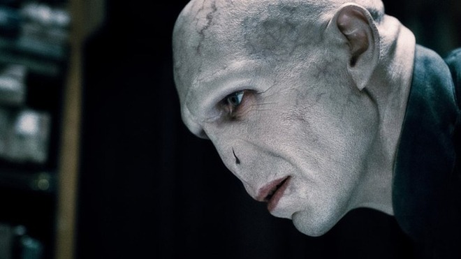 Th&igrave; ra đ&acirc;y l&agrave; c&aacute;ch ekip Harry Potter l&agrave;m mũi Voldemort biến mất: 1 thủ thuật nhỏ m&agrave; nh&igrave;n thật tr&acirc;n, hậu trường lại qu&aacute; mất h&igrave;nh tượng! - Ảnh 2.