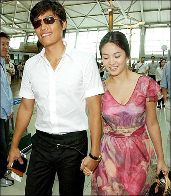Song Hye Kyo dính lời nguyền: Bị đồn yêu 9 bạn diễn siêu sao với cái kết chung, đỉnh điểm nghi vấn cắm sừng Song Joong Ki - Ảnh 6. Song Hye Kyo dính lời nguyền: Bị đồn yêu 9 bạn diễn siêu sao với cái kết chung, đỉnh điểm nghi vấn cắm sừng Song Joong Ki - Ảnh 6.