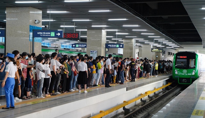 Sau 5 ngày vận hành, tàu Cát Linh - Hà Đông chở miễn phí hơn 132.000 lượt khách - Ảnh 1.