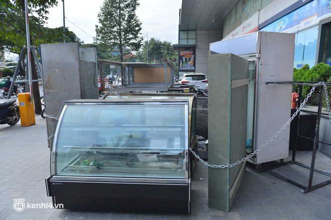 Vụ Highlands Coffee ở Hà Nội bị tố &quot;chây ì&quot; trả tiền thuê mặt bằng, đưa hàng chục nhân viên đến gây rối trật tự: Bảo vệ kể lại thời điểm xảy ra xô xát - Ảnh 3.