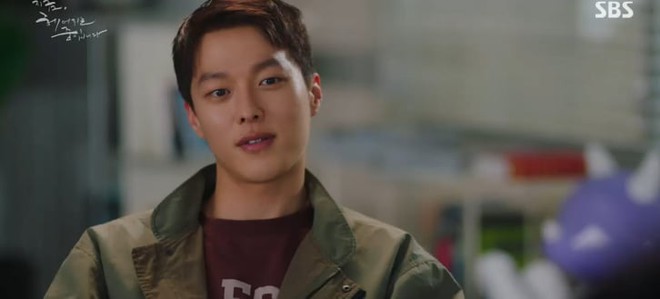 Now, We Are Breaking Up tập 2: Song Hye Kyo cưỡng h&ocirc;n Jang Ki Yong, chị l&agrave; bad girl tr&ecirc;u đ&ugrave;a trai trẻ đấy ư? - Ảnh 2.