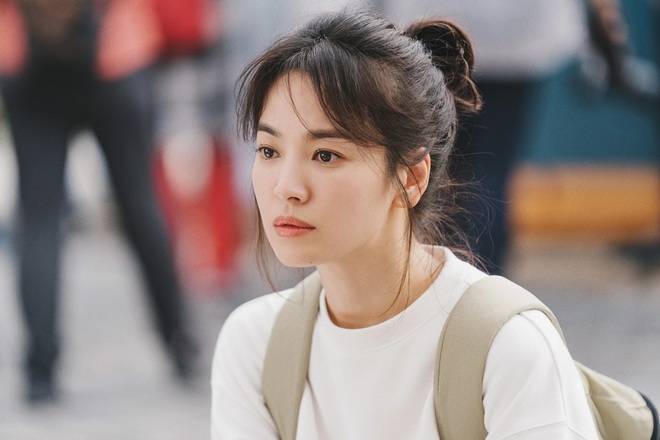Rating phim của Song Hye Kyo và Jeon Ji Hyun cạnh tranh gay gắt, mợ chảnh giảm phong độ thấy rõ luôn - Ảnh 1. Rating phim của Song Hye Kyo và Jeon Ji Hyun cạnh tranh gay gắt, mợ chảnh giảm phong độ thấy rõ luôn - Ảnh 1.