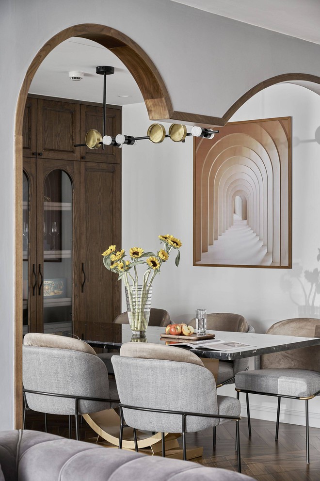 Căn hộ 140m2 ph&aacute; c&aacute;ch với c&aacute;c chi tiết đậm chất Đ&ocirc;ng Dương, nh&igrave;n ảnh thật ngỡ ng&agrave;ng ngơ ng&aacute;c v&igrave; lung linh hơn cả 3D - Ảnh 7.