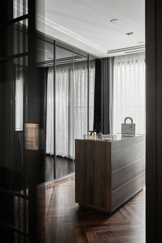 Căn hộ 140m2 ph&aacute; c&aacute;ch với c&aacute;c chi tiết đậm chất Đ&ocirc;ng Dương, nh&igrave;n ảnh thật ngỡ ng&agrave;ng ngơ ng&aacute;c v&igrave; lung linh hơn cả 3D - Ảnh 10.