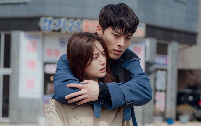 5 couple đẹp nức nở, chemistry gây nghiện ở phim hành động Hàn: Vagabond đã hot lắm rồi nhưng trùm cuối mới mãi mãi đỉnh! - Ảnh 5. 5 couple đẹp nức nở, chemistry gây nghiện ở phim hành động Hàn: Vagabond đã hot lắm rồi nhưng trùm cuối mới mãi mãi đỉnh! - Ảnh 5.