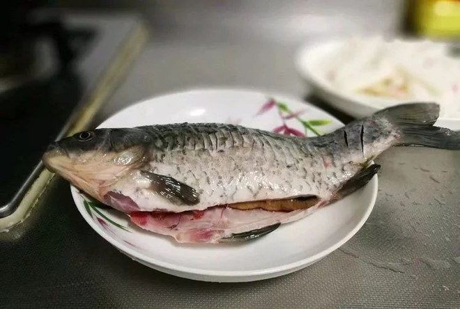 Đây là 3 loại cá bẩn nhất chợ, bị người bán hàng liệt vào danh sách đen, người mua nên cân nhắc kỹ trước khi mang về nhà ăn - Ảnh 2.