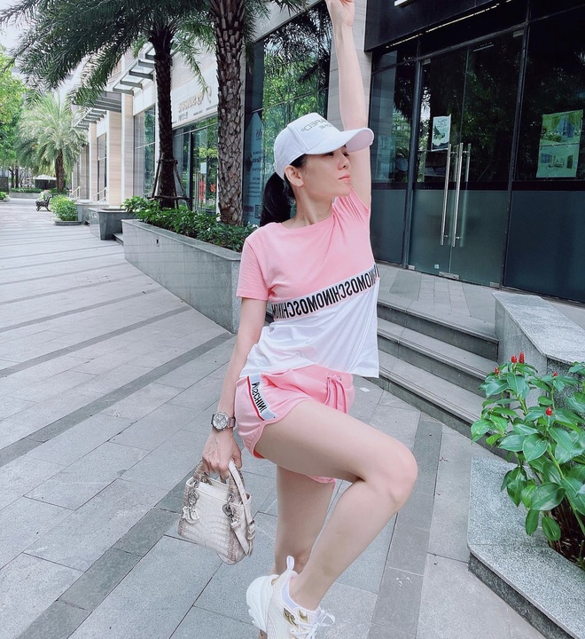 Lệ Quyên xì tin xuống phố: Phụ kiện sương sương giá trị hàng tỷ đồng nhưng hình như có gì đó sai sai? - Ảnh 5.