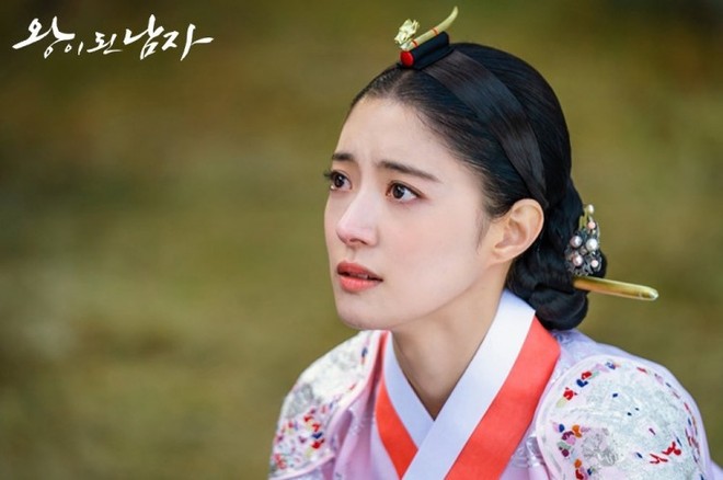 Knet réo tên 3 nữ thần hợp cổ trang nhất phim Hàn: Kim Yoo Jung mất hút, trùm cuối đang át vía Song Hye Kyo luôn - Ảnh 8.