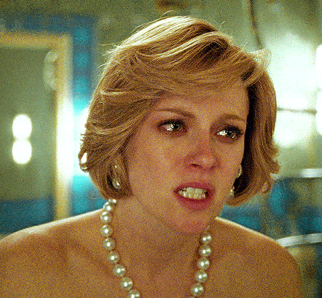 Spencer: Công nương Diana của Kristen Stewart đẹp xuất sắc và trầm cảm cùng cực trong địa ngục mang tên &quot;Hoàng gia&quot; - Ảnh 4.