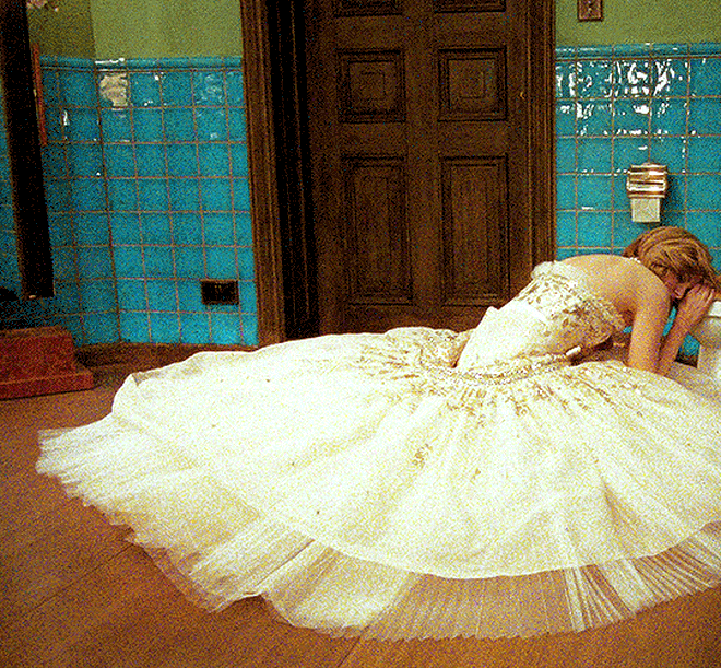 4 khoảnh khắc Công nương Diana của Kristen Stewart xứng đáng Oscar: Diễn xuất đau đớn đỉnh cao, nhan sắc lúc nào cũng đẹp mê hồn! - Ảnh 4.