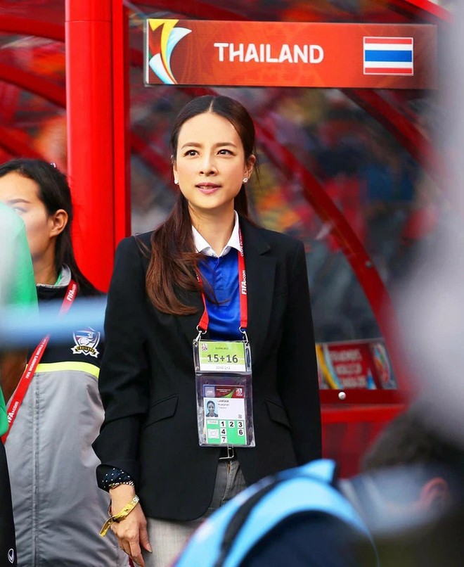 Trưởng đoàn Thái Lan: Đội hình của Thái Lan đủ sức khuynh đảo ở AFF Cup 2020 - Ảnh 1.