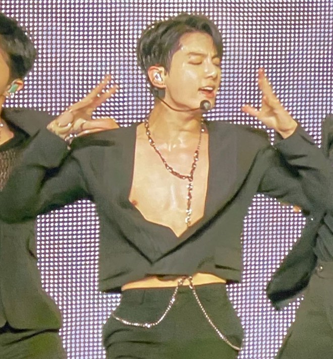 Loạt ảnh chụp bằng camera thường của BTS tại concert: Visual ngo&agrave;i đời c&oacute; long lanh như tr&ecirc;n m&agrave;n ảnh? - Ảnh 2.
