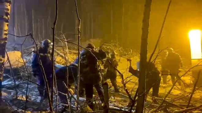 M&aacute;y bay Belarus rơi ở Nga v&agrave; bốc ch&aacute;y, kh&ocirc;ng ai sống s&oacute;t - Ảnh 5.