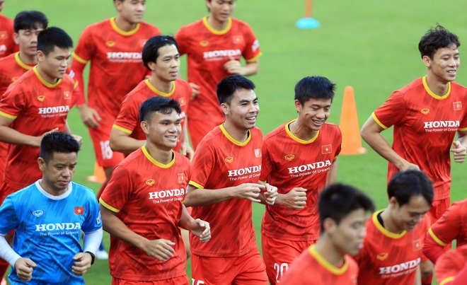 ĐT Việt Nam thở phào sau khi test Covid, đón tin vui trong ngày HLV Park Hang-seo trở lại - Ảnh 2.