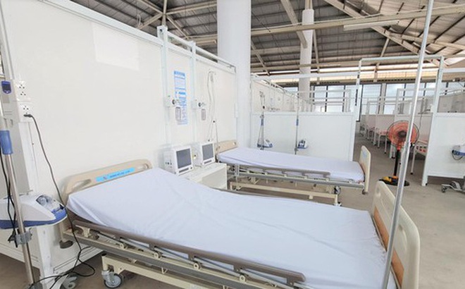 Bình Dương lập phòng điều trị COVID, ngăn doanh nghiệp thả F0 về nhà - Ảnh 1.