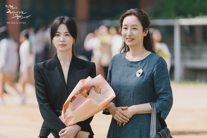 Chuyện tình của Song Hye Kyo gặp biến căng, hết mẹ chồng chơi đểu đến nhà gái ngăn cấm ở tập 9 Now, We Are Breaking Up - Ảnh 6.