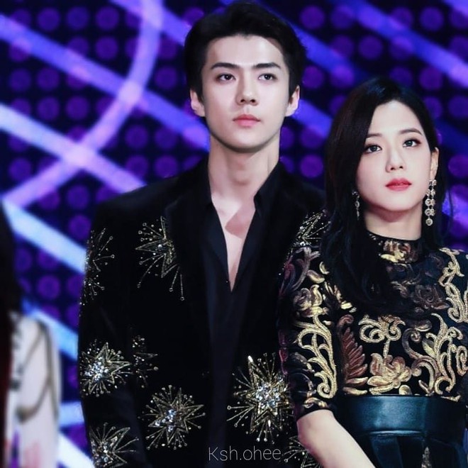 Fan đẩy thuyền rần rần Jisoo (BLACKPINK) và Sehun (EXO) cùng loạt ảnh chung, còn tin rằng có khả năng hợp tác? - Ảnh 4.