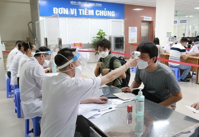 Ng&agrave;y 11/12, H&agrave; Nội th&ecirc;m 731 ca mắc Covid-19 mới, trong đ&oacute;&nbsp;c&oacute; 204 ca cộng đồng - Ảnh 1.