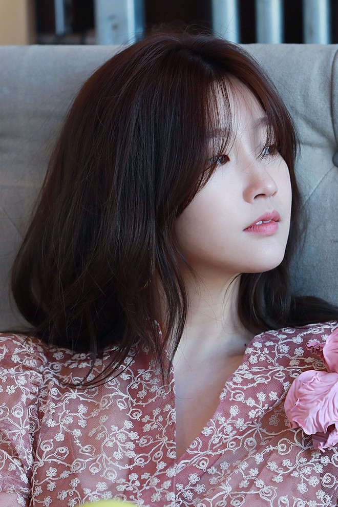 Park So Dam: Quyết không dao kéo theo lời Yoo Ah In và cuộc lột xác tiến đến giải Oscar, tuổi 30 đỉnh cao bỗng sụp đổ vì ung thư - Ảnh 12.